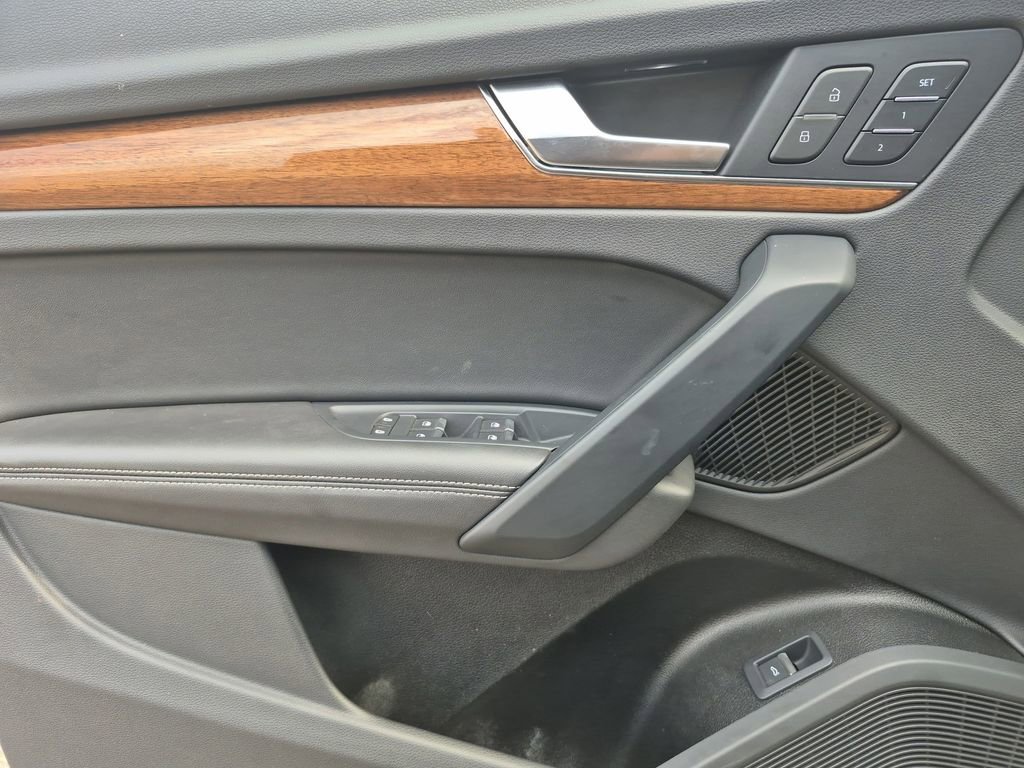 Used 2023 Audi Q5 2.0T Premium Plus image 6