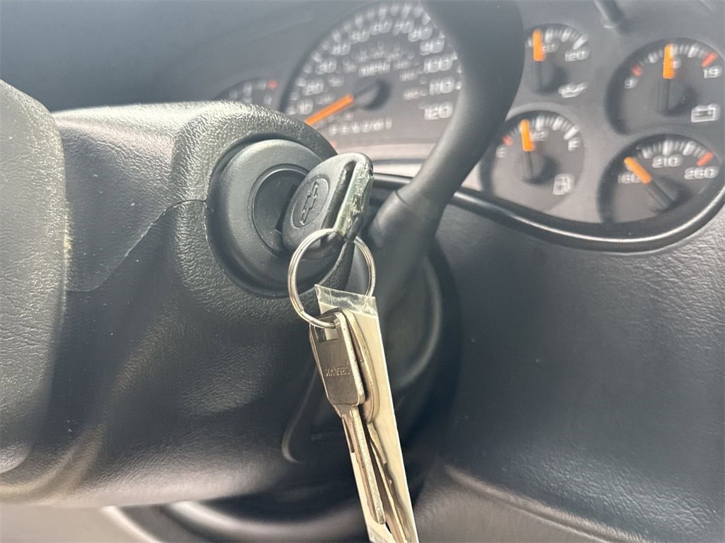 Used 2006 Chevrolet Silverado 2500 LS w/ Skid Plate Package image 15