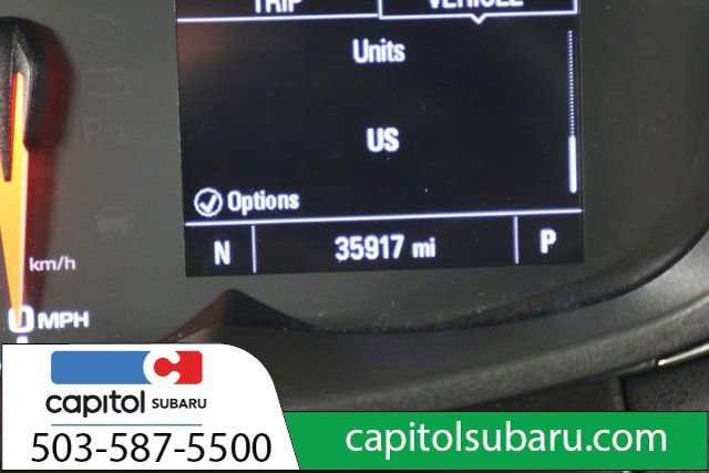 Used 2022 Chevrolet Trax LT w/ LT Convenience Package image 17