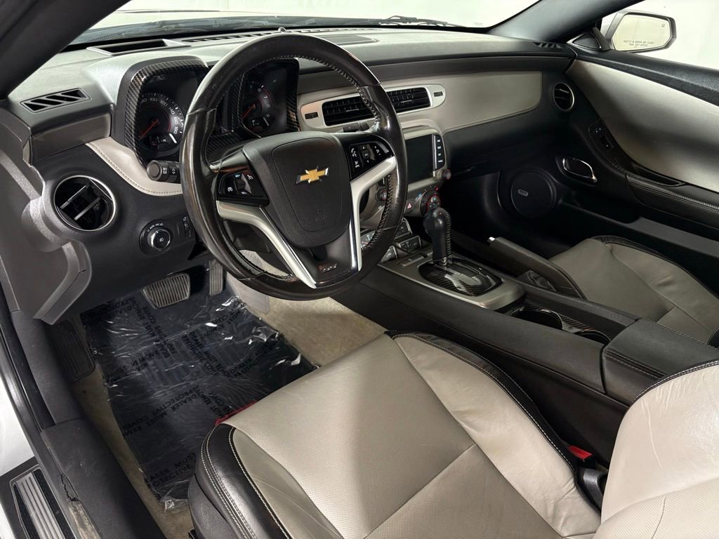 Used 2014 Chevrolet Camaro SS w/ RS Package image 17