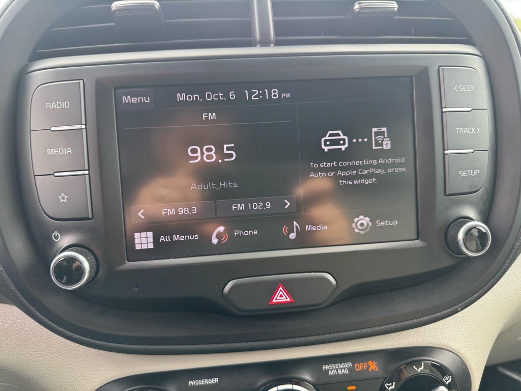 Used 2023 Kia Soul LX w/ LX Technology Package image 23