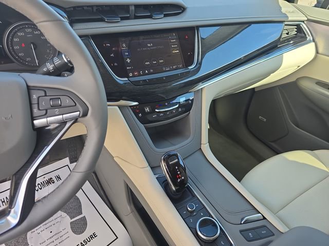 Used 2021 Cadillac XT6 Premium Luxury image 22