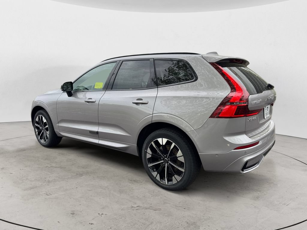 New 2026 Volvo XC60 B5 Plus w/ Protection Package Premier AWD/4WD image 4