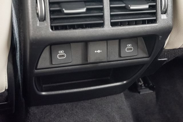 Used 2023 Land Rover Discovery Sport SE AWD/4WD image 24