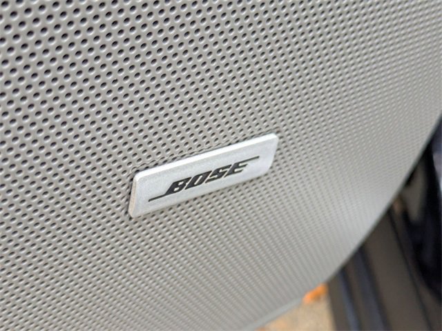 Used 2025 Cadillac XT6 Premium Luxury image 11