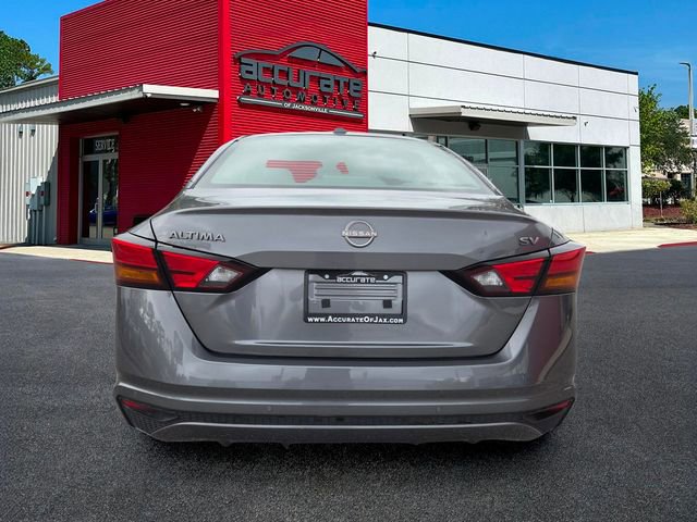 Used 2024 Nissan Altima 2.5 SV image 4