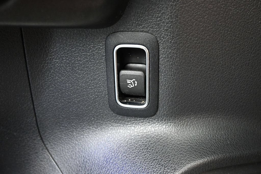 Used 2021 Mercedes-Benz GLA 250 image 13