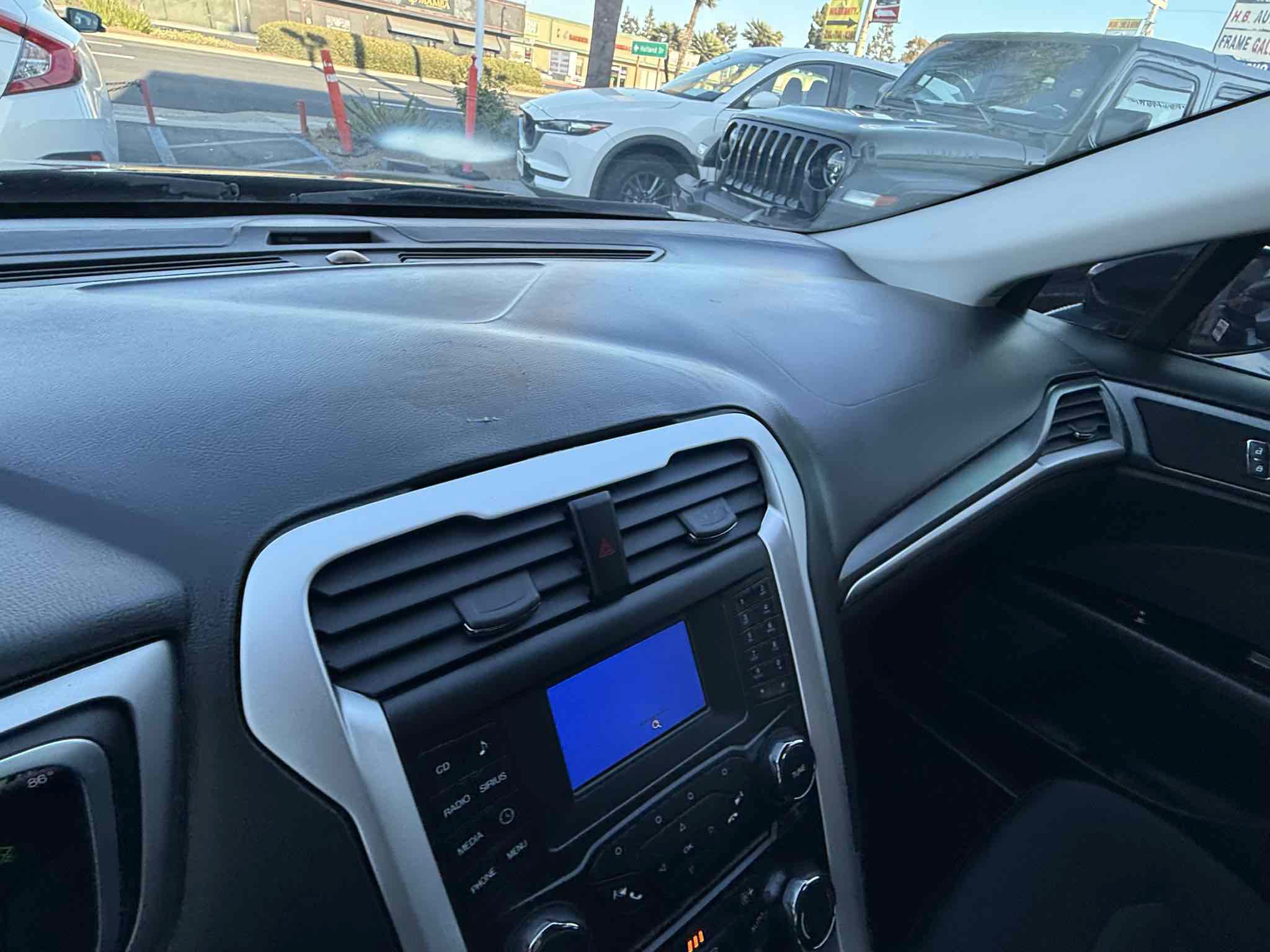 Used 2016 Ford Fusion SE FWD image 89