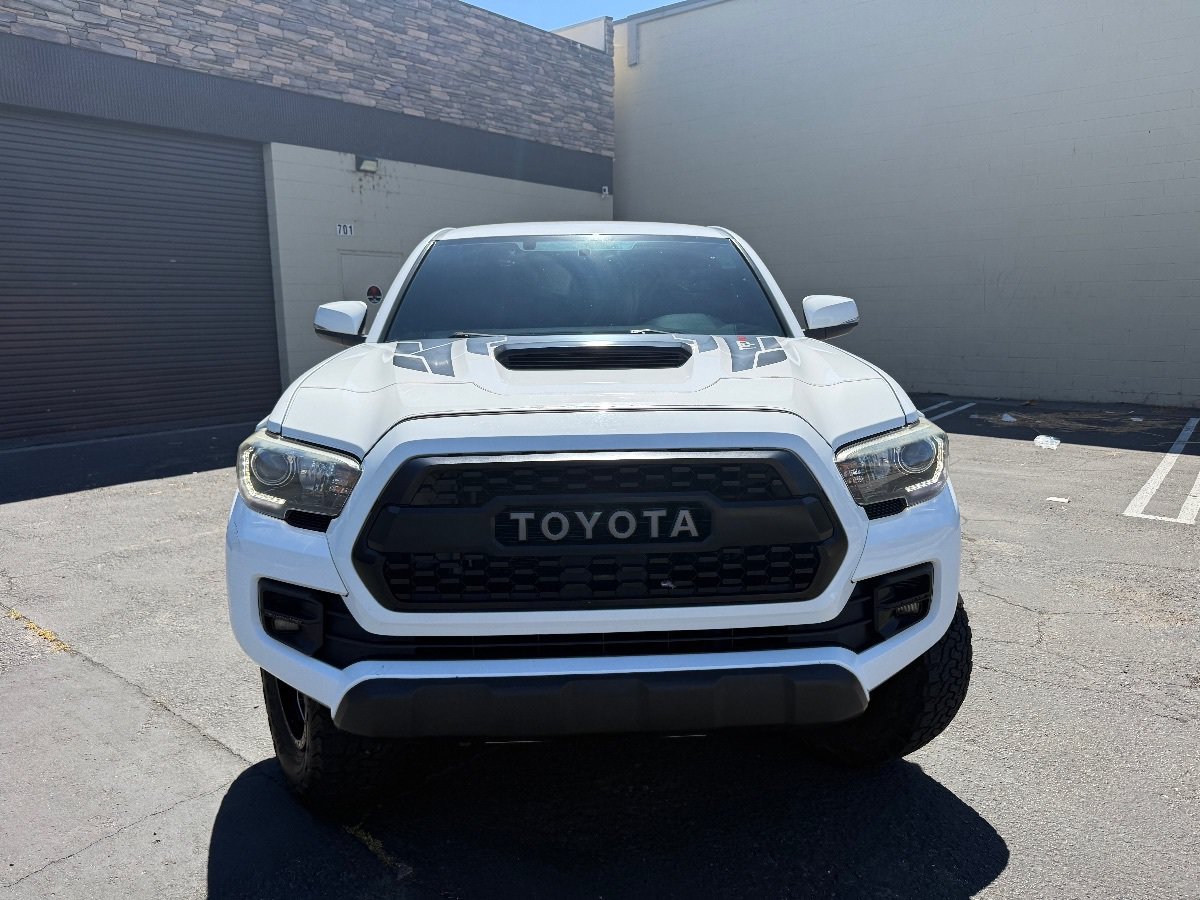 Used 2017 Toyota Tacoma TRD Pro AWD/4WD image 5