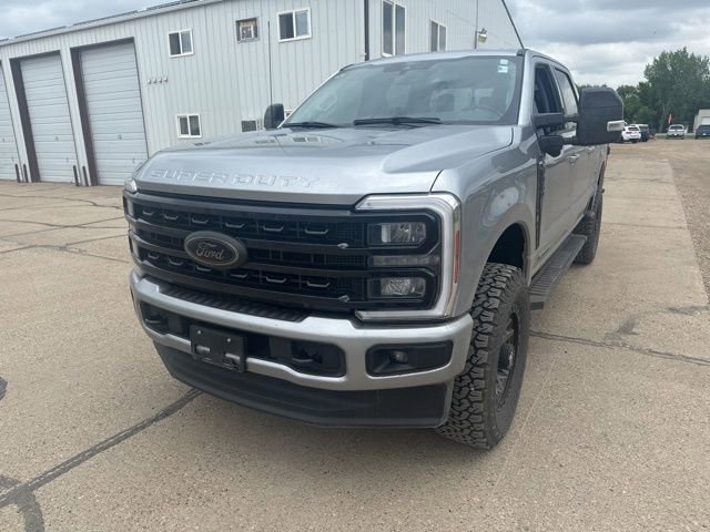 Used 2024 Ford F350 Lariat w/ Black Appearance Package AWD/4WD image 5
