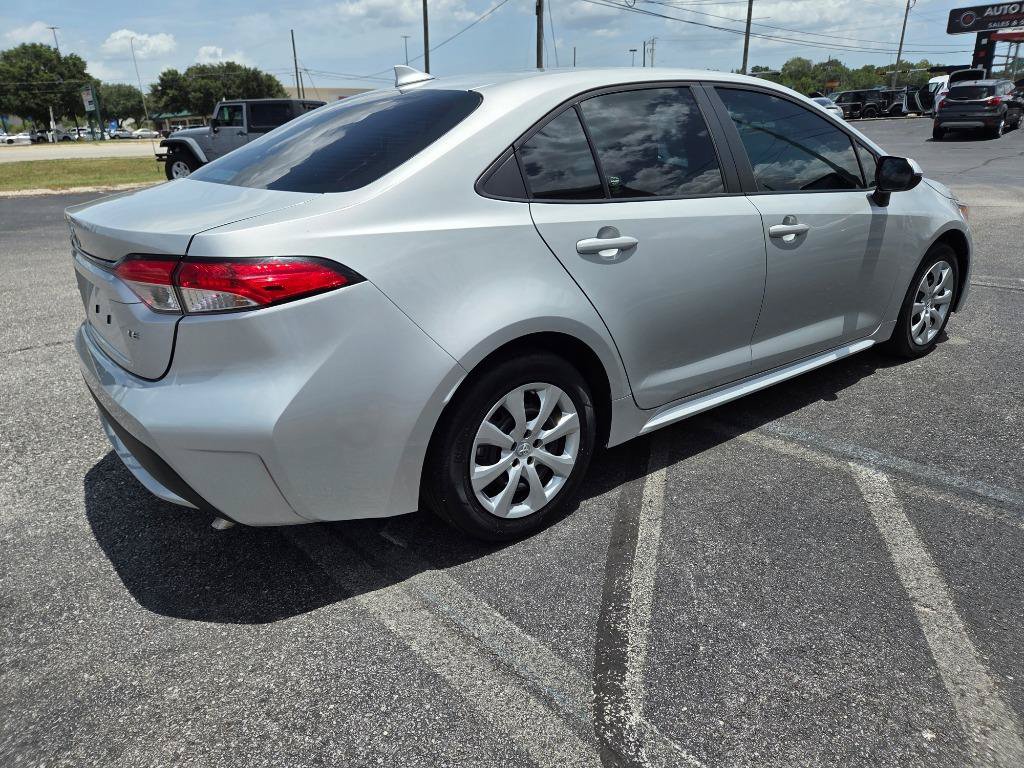 Used 2022 Toyota Corolla LE FWD image 6