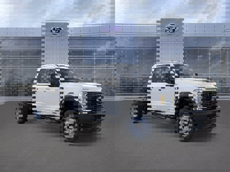 New 2026 Ford F550 4x4 Crew Cab image 7