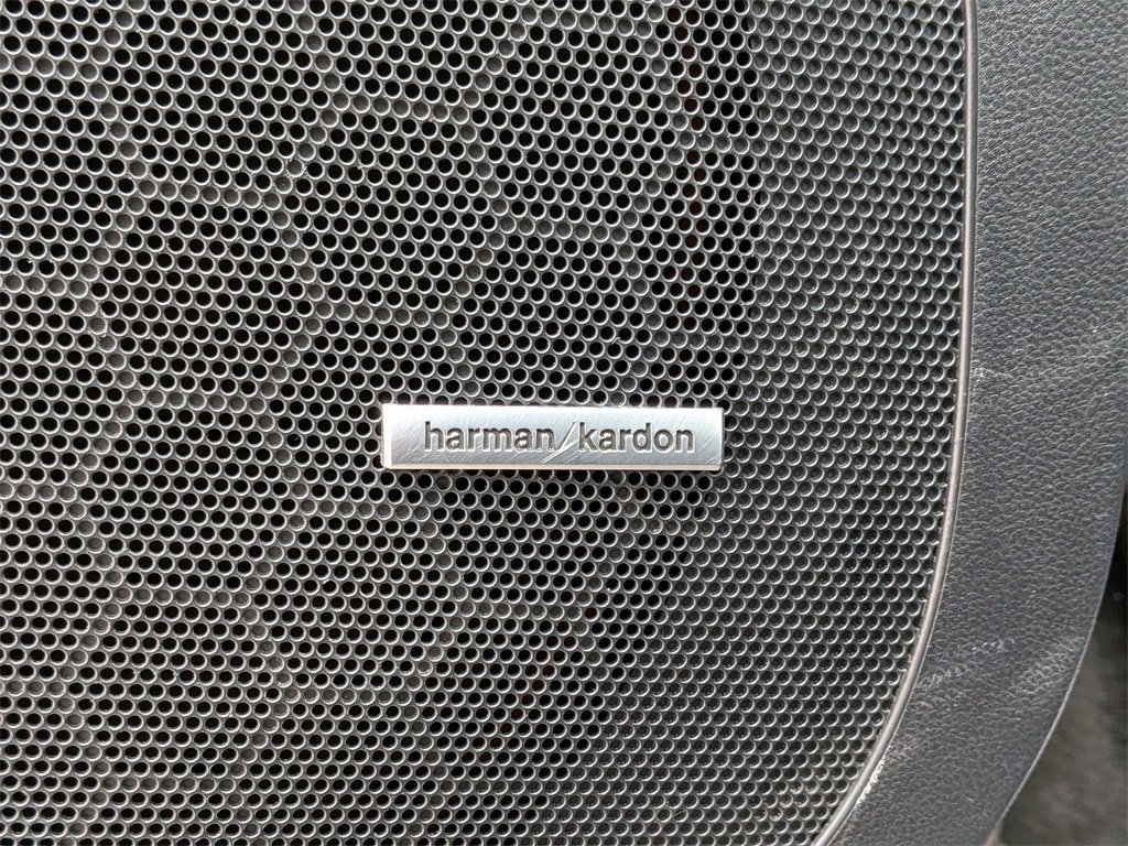 Used 2022 Subaru Ascent Limited w/ Technology Package image 13