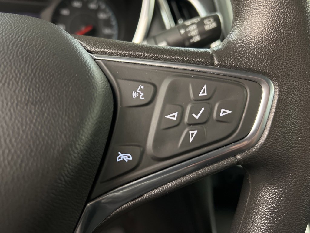 Used 2018 Chevrolet Equinox LT image 17