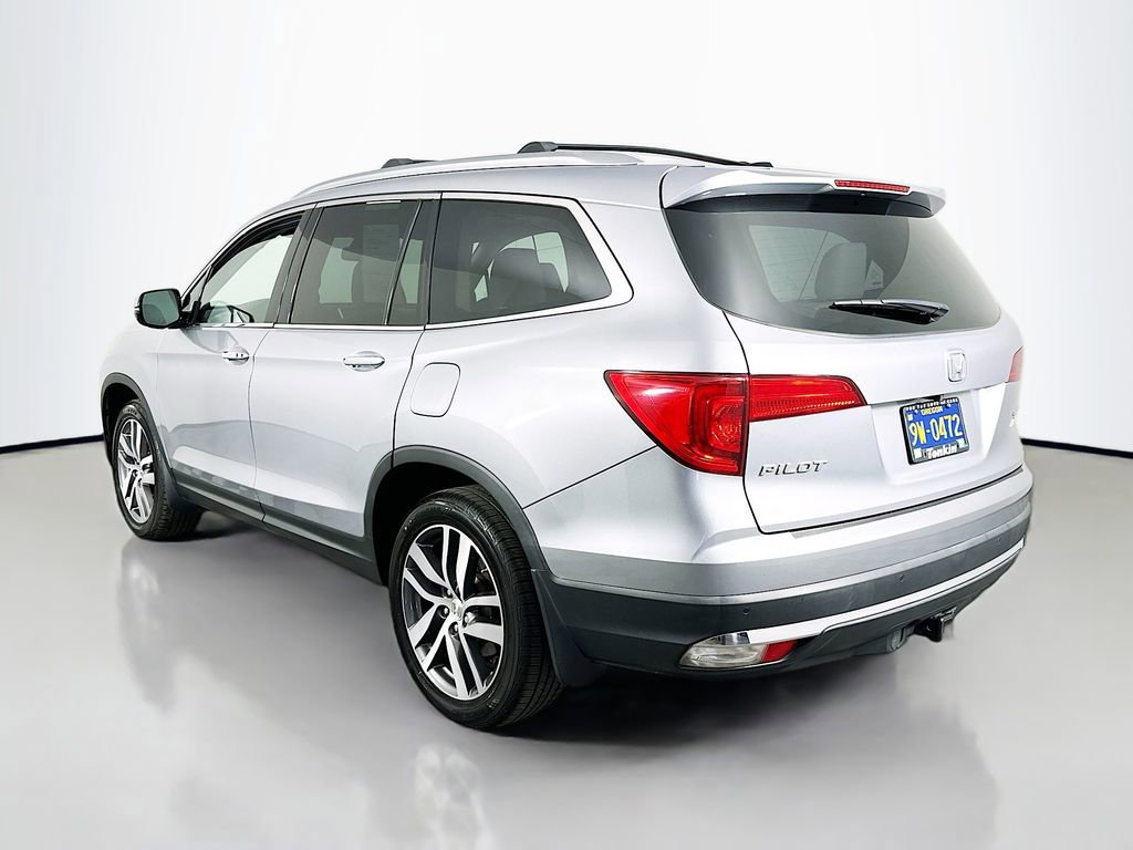Used 2018 Honda Pilot Touring image 6