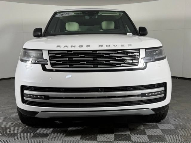 Used 2025 Land Rover Range Rover Long Wheelbase Autobiography AWD/4WD image 11