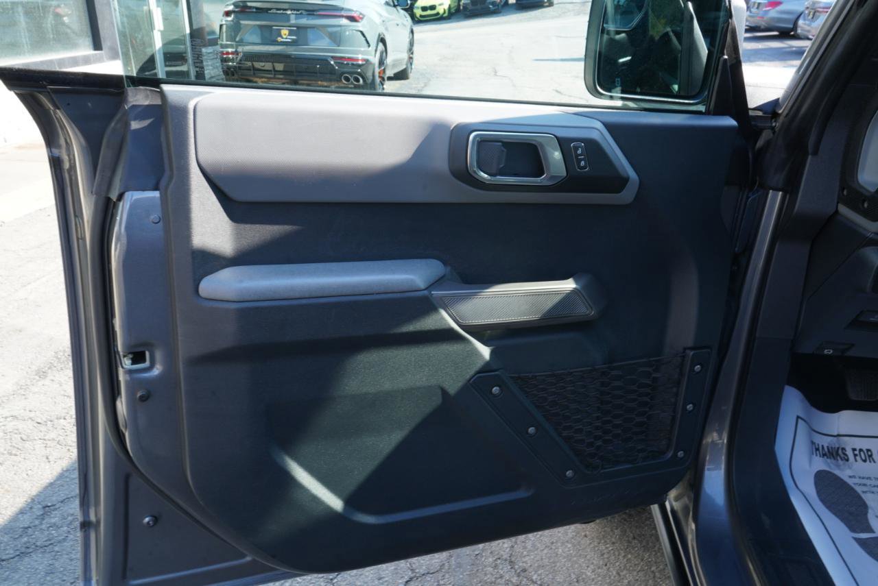 Used 2022 Ford Bronco Black Diamond image 16