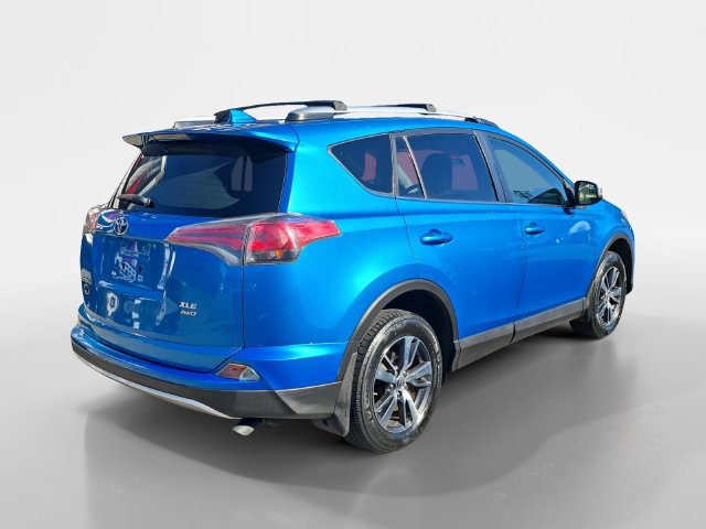 Used 2016 Toyota RAV4 XLE AWD/4WD image 15