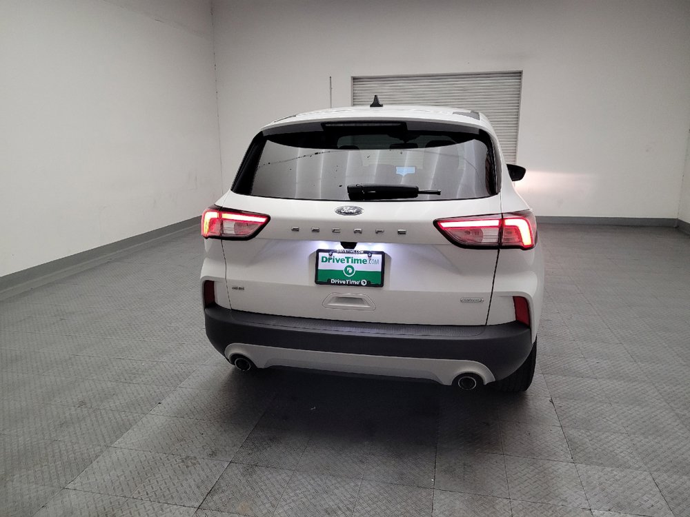 Used 2020 Ford Escape SE FWD image 7