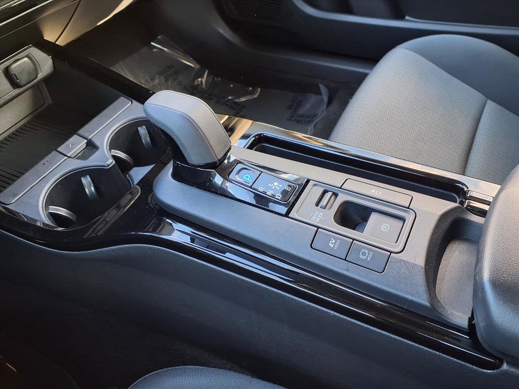 Used 2025 Toyota Prius Limited image 8