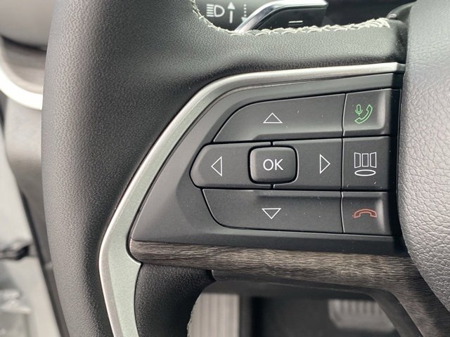 New 2025 Jeep Grand Cherokee L Limited w/ Black Appearance Package image 18