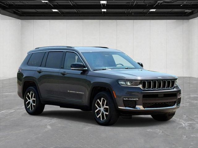 Used 2023 Jeep Grand Cherokee L Limited w/ Luxury Tech Group II AWD/4WD image 7