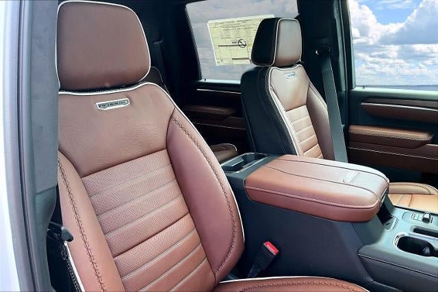 New 2026 GMC Sierra 2500 Denali Ultimate w/ Max Trailering Package AWD/4WD image 8