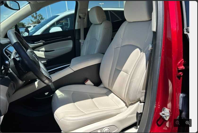 Used 2023 Buick Enclave Essence FWD image 5