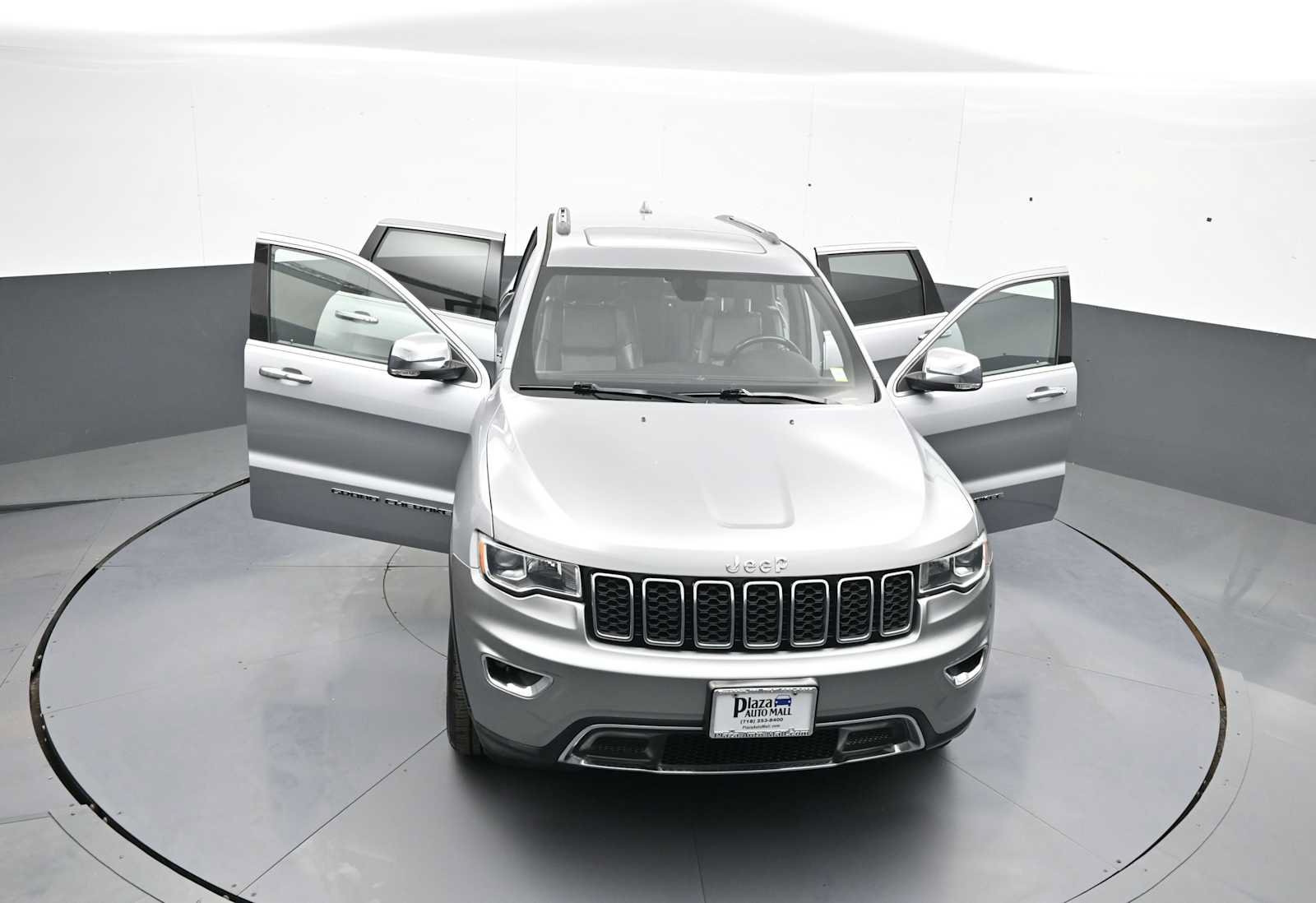 Used 2018 Jeep Grand Cherokee Limited AWD/4WD image 46