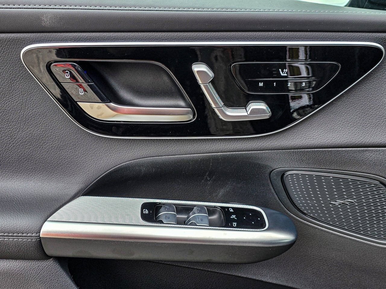 New 2026 Mercedes-Benz GLC 300 4MATIC image 12