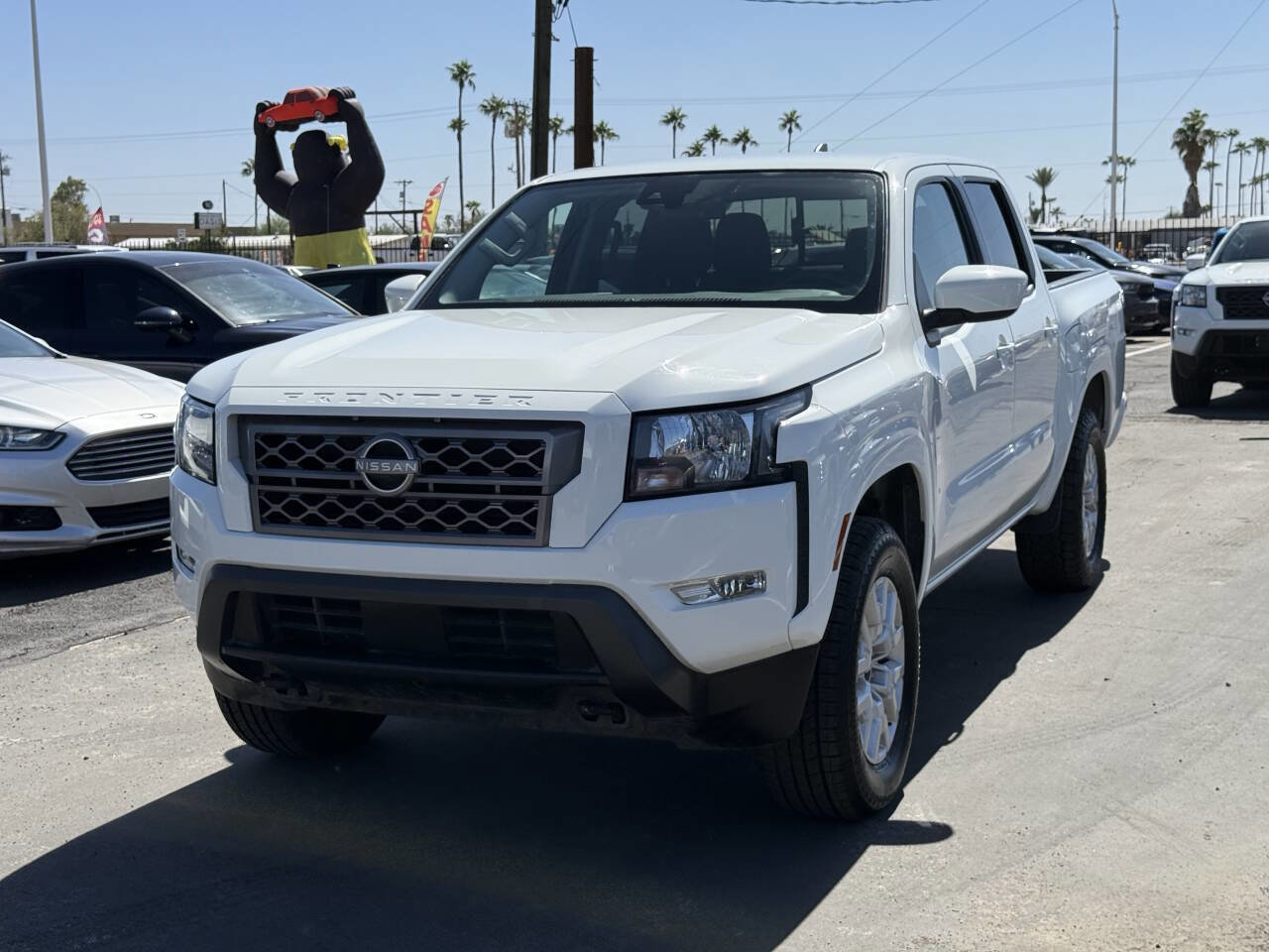 Used 2024 Nissan Frontier SV w/ SV Convenience Package image 2