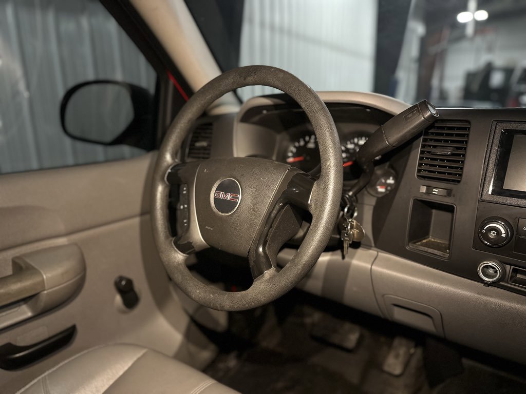 Used 2008 GMC Sierra 1500 W/T w/ SL Package RWD image 6