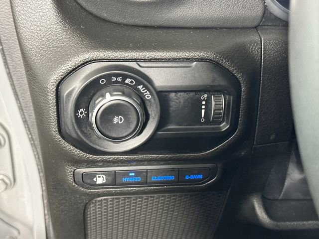 Used 2023 Jeep Wrangler Unlimited Sahara image 19