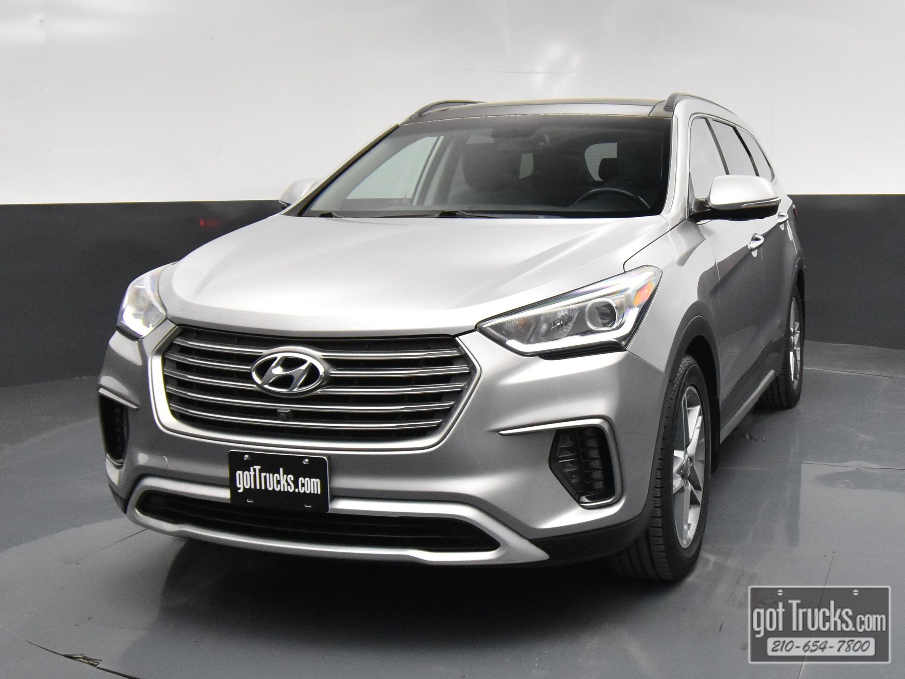 Used 2017 Hyundai Santa Fe Limited image 50