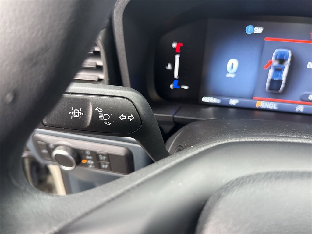 Certified 2025 Ford Maverick XL w/ Equipment Group 102A image 17