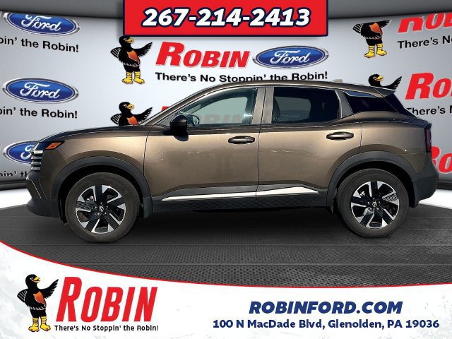 Used 2025 Nissan Kicks SV AWD/4WD image 4