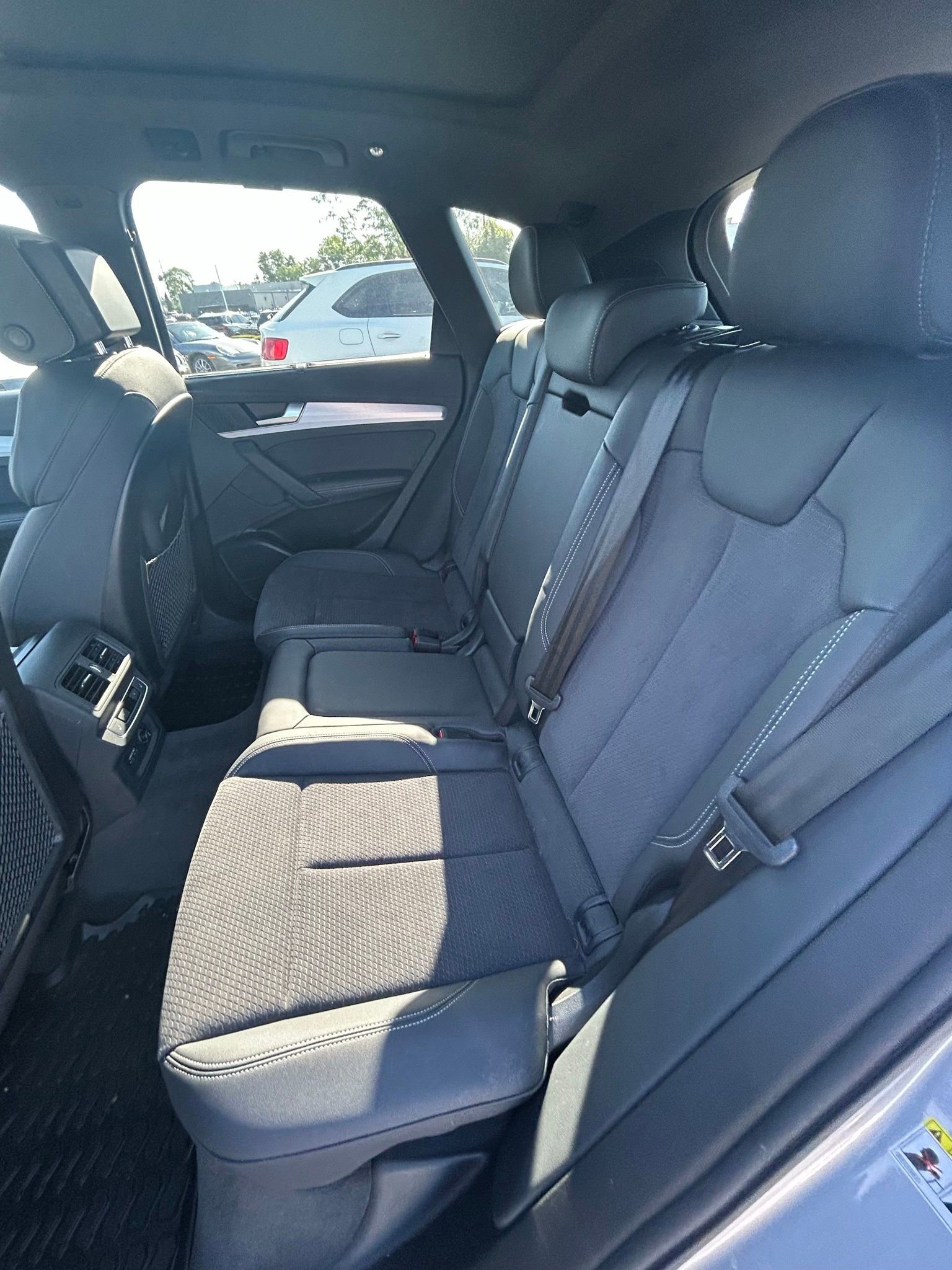 Used 2023 Audi Q5 e Prestige AWD/4WD image 6