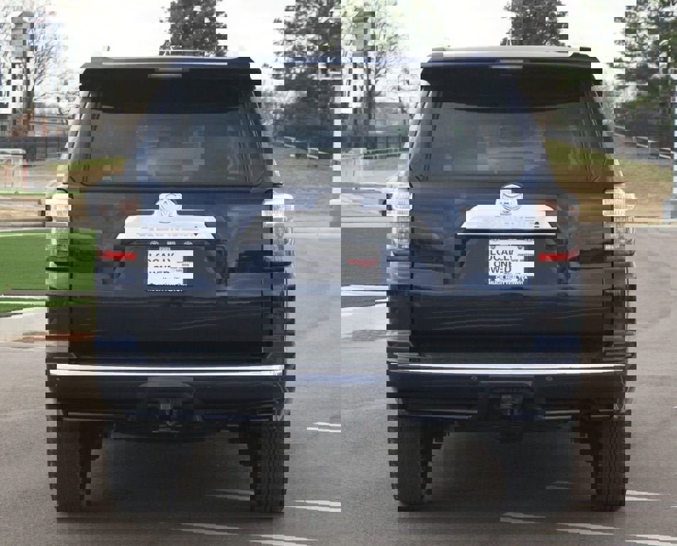 Used 2024 Toyota 4Runner Limited image 3