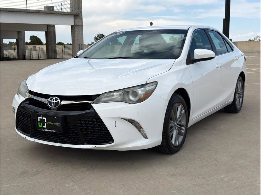 Used 2016 Toyota Camry SE FWD image 5