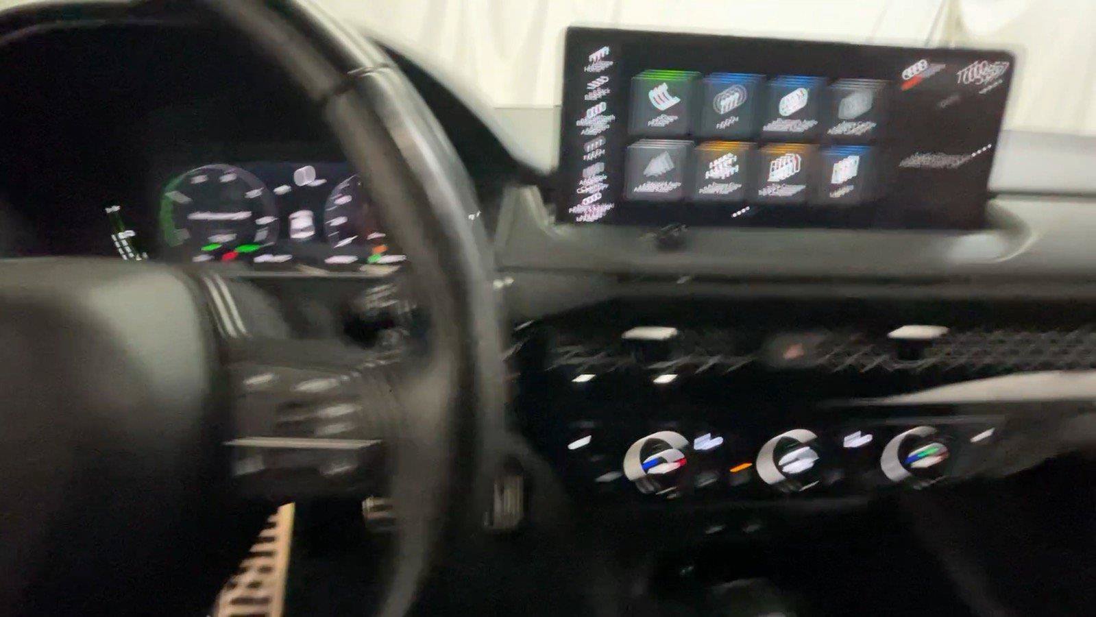 Used 2025 Honda Accord Sport image 32