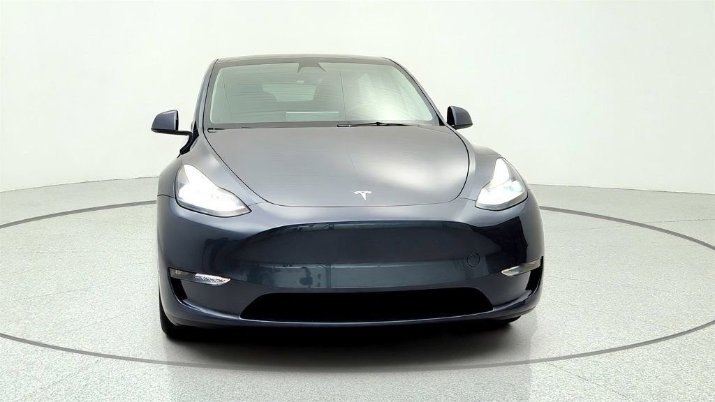 Used 2022 Tesla Model Y Long Range AWD/4WD image 2