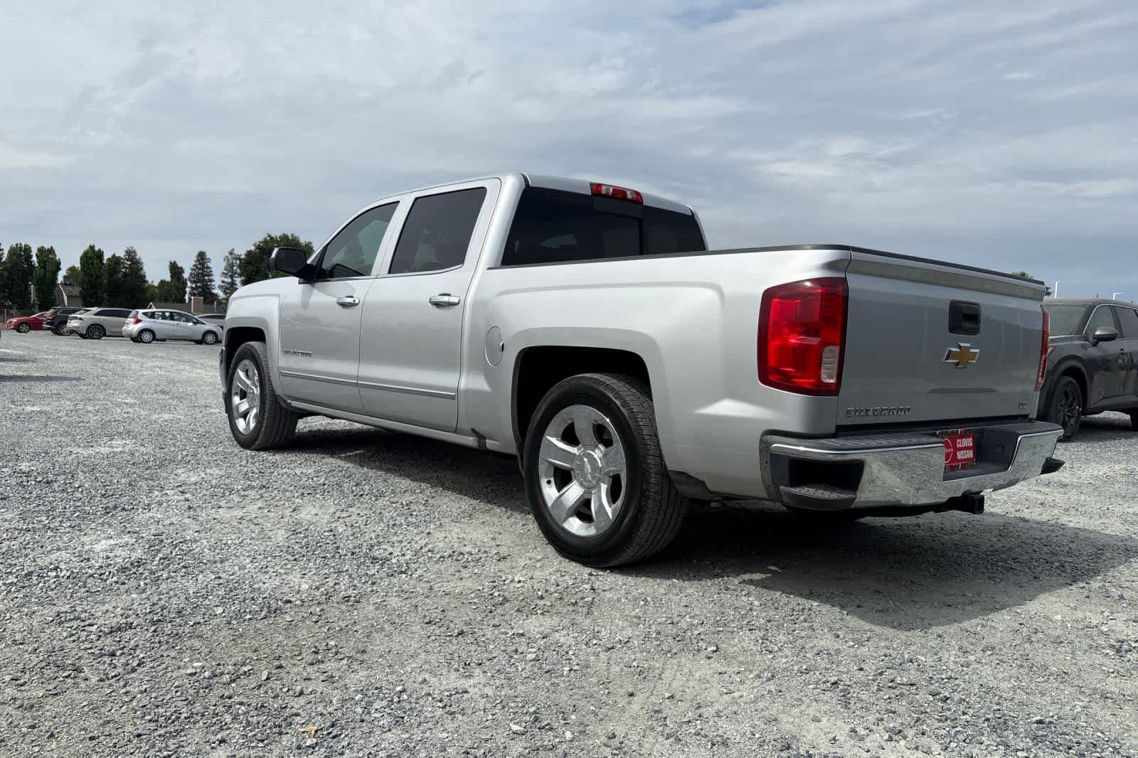 Used 2018 Chevrolet Silverado 1500 LTZ w/ Sport Package AWD/4WD image 7