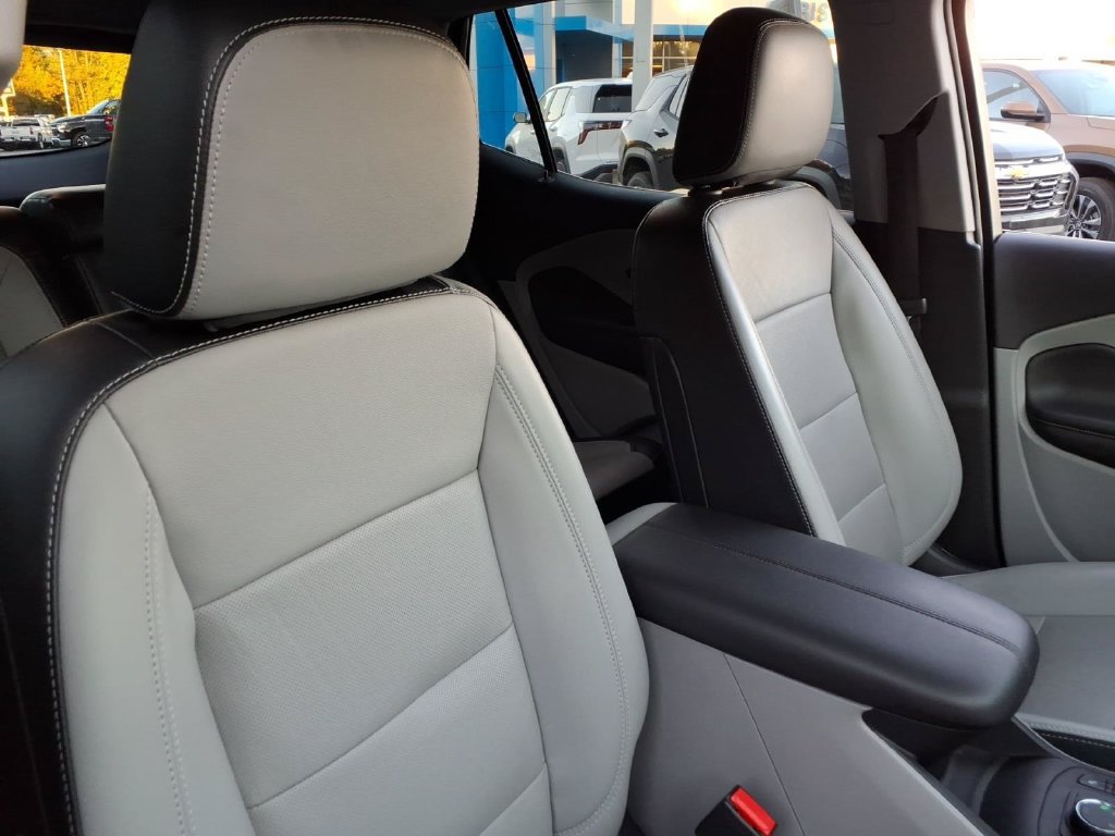 Certified 2023 GMC Terrain SLT AWD/4WD image 16