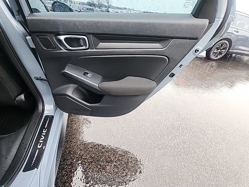 Used 2024 Honda Civic Sport image 29
