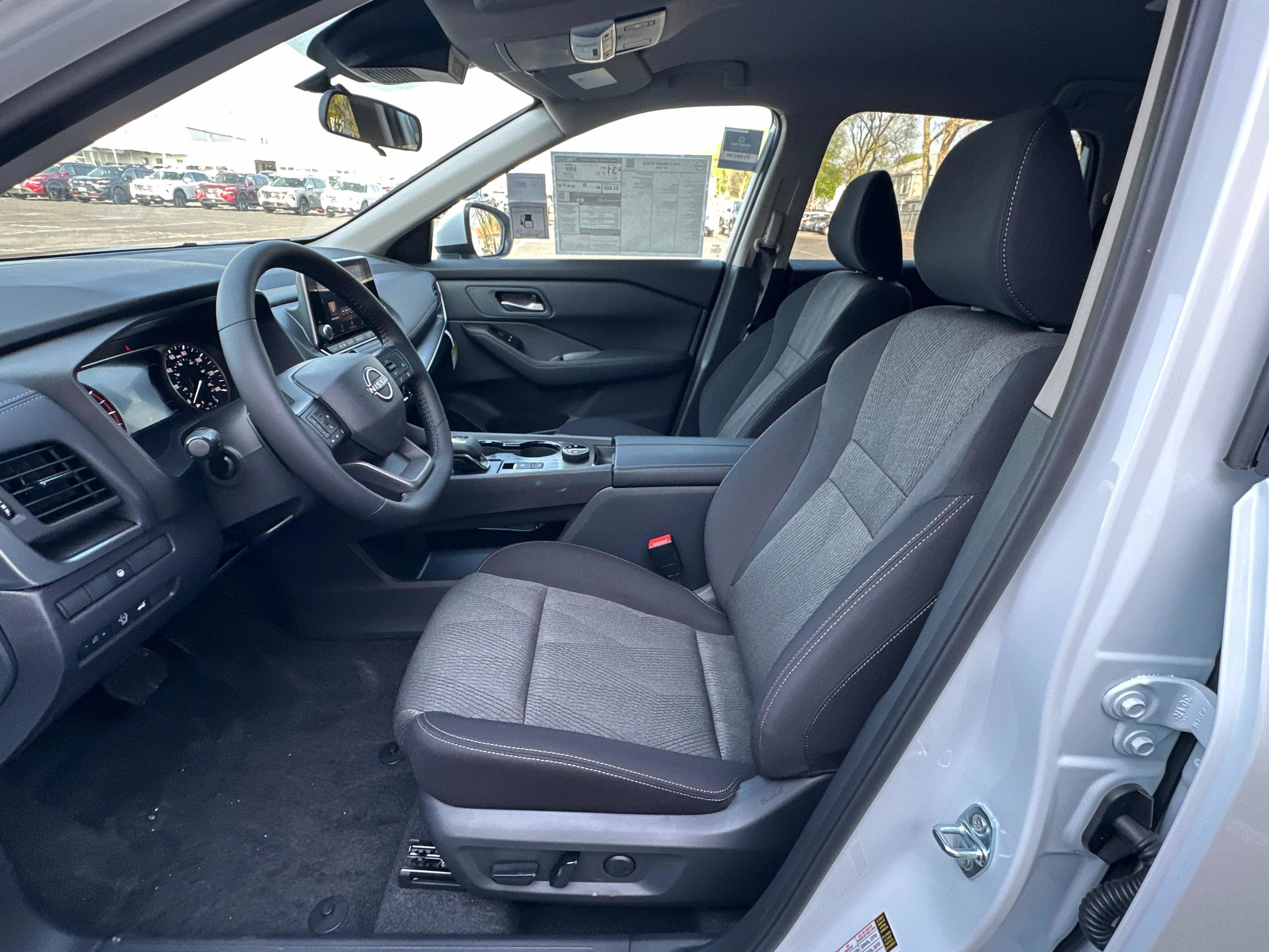 New 2026 Nissan Rogue SV w/ Cold Weather Package AWD/4WD image 24