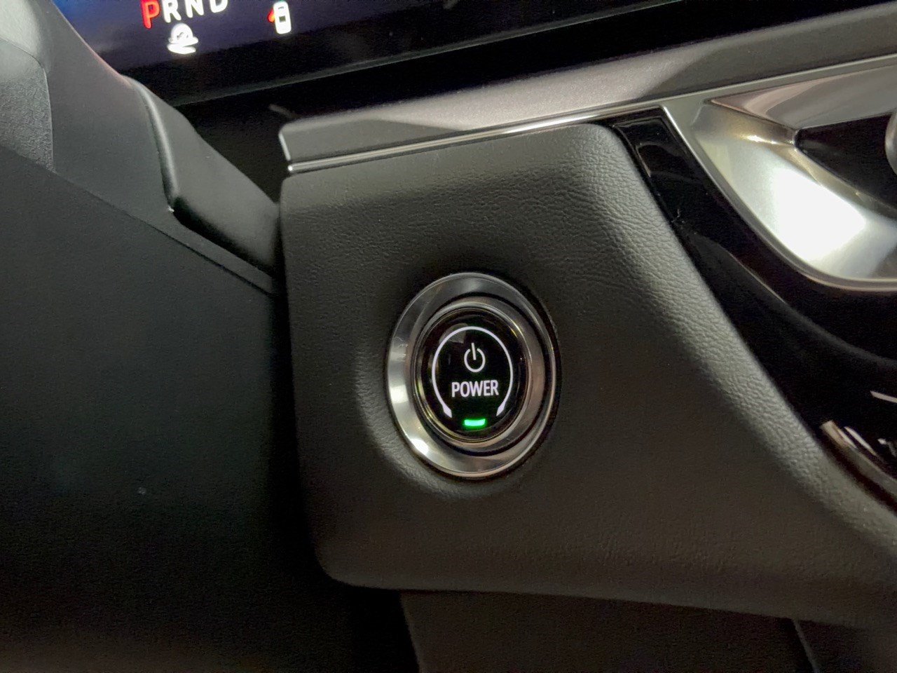 Certified 2024 Cadillac Lyriq Tech w/ Driver Assist Package RWD image 20