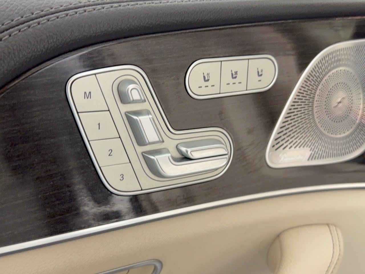 Used 2020 Mercedes-Benz GLS 450 4MATIC image 16