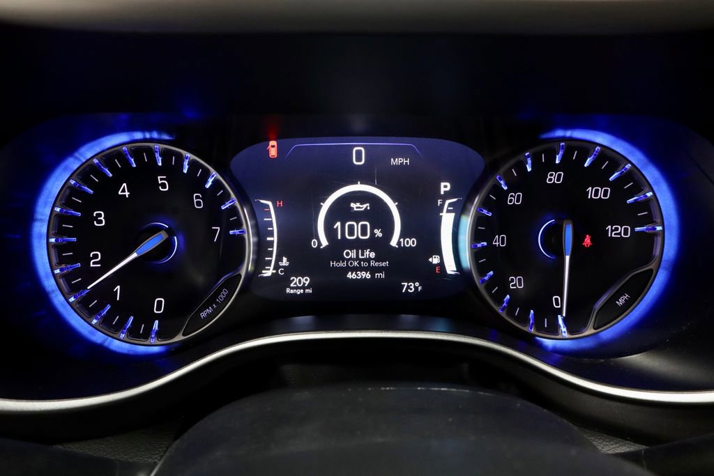 Used 2024 Chrysler Pacifica Touring-L FWD image 30