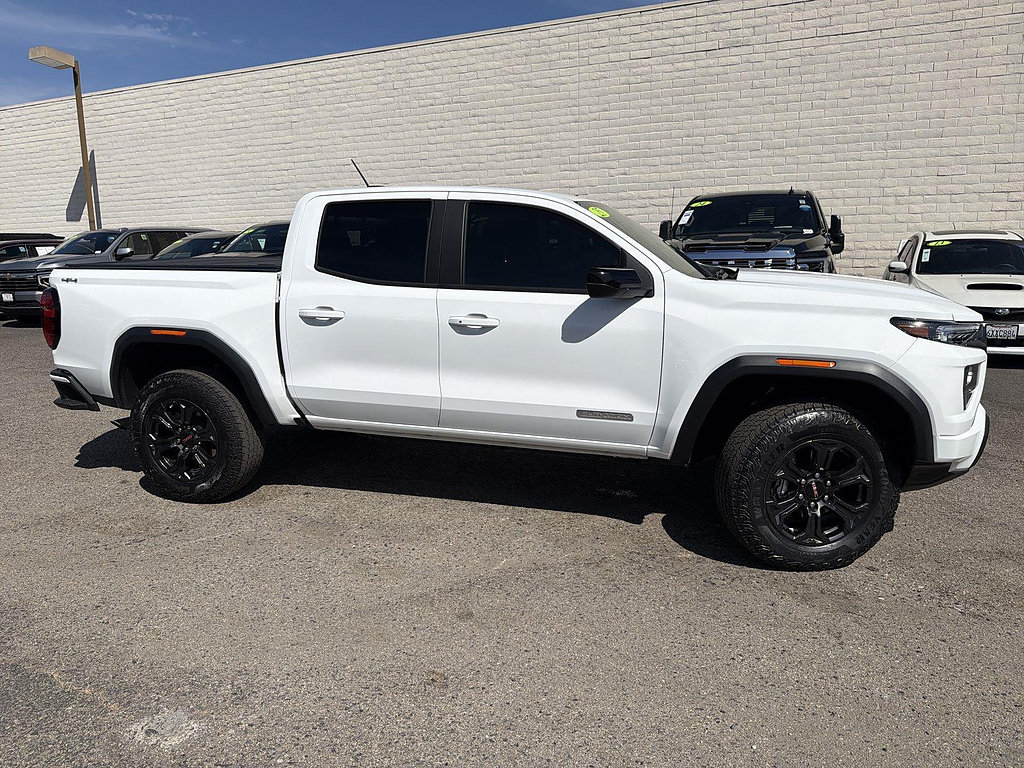 Used 2025 GMC Canyon Elevation AWD/4WD image 4