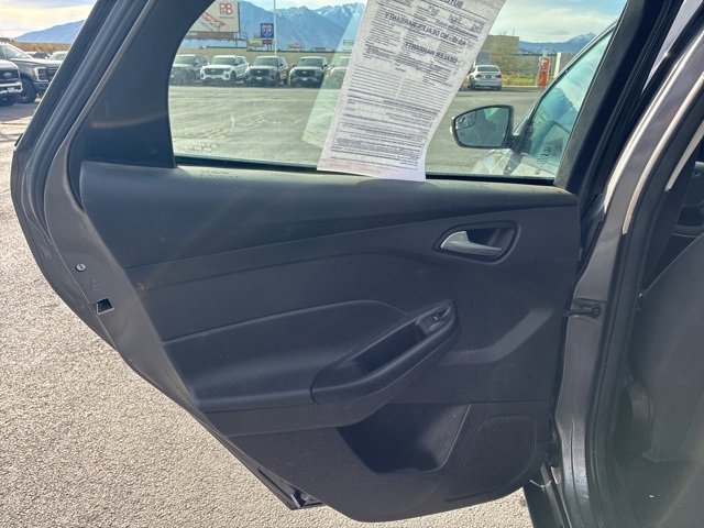 Used 2014 Ford Focus SE w/ SE Winter Package image 13